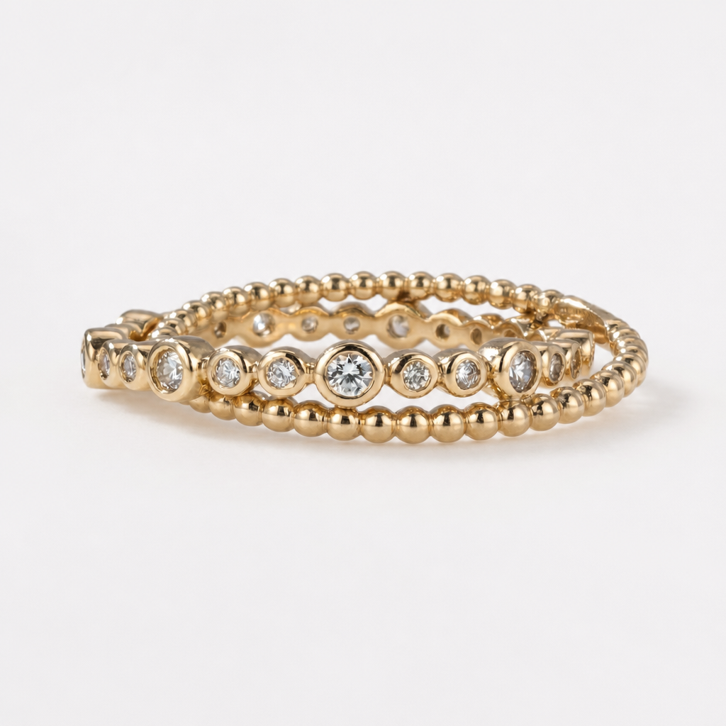 Double band zircon ring in 18kt gold vermeil over sterling silver, displayed on neutral background | Cirque D'Or Canada USA