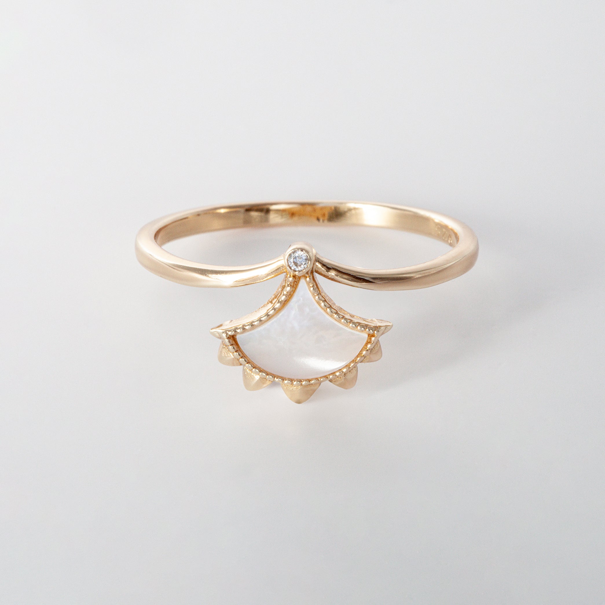 Dôme Gemstone Small Crown Single Motif Ring | Cirque D'Or Canada USA