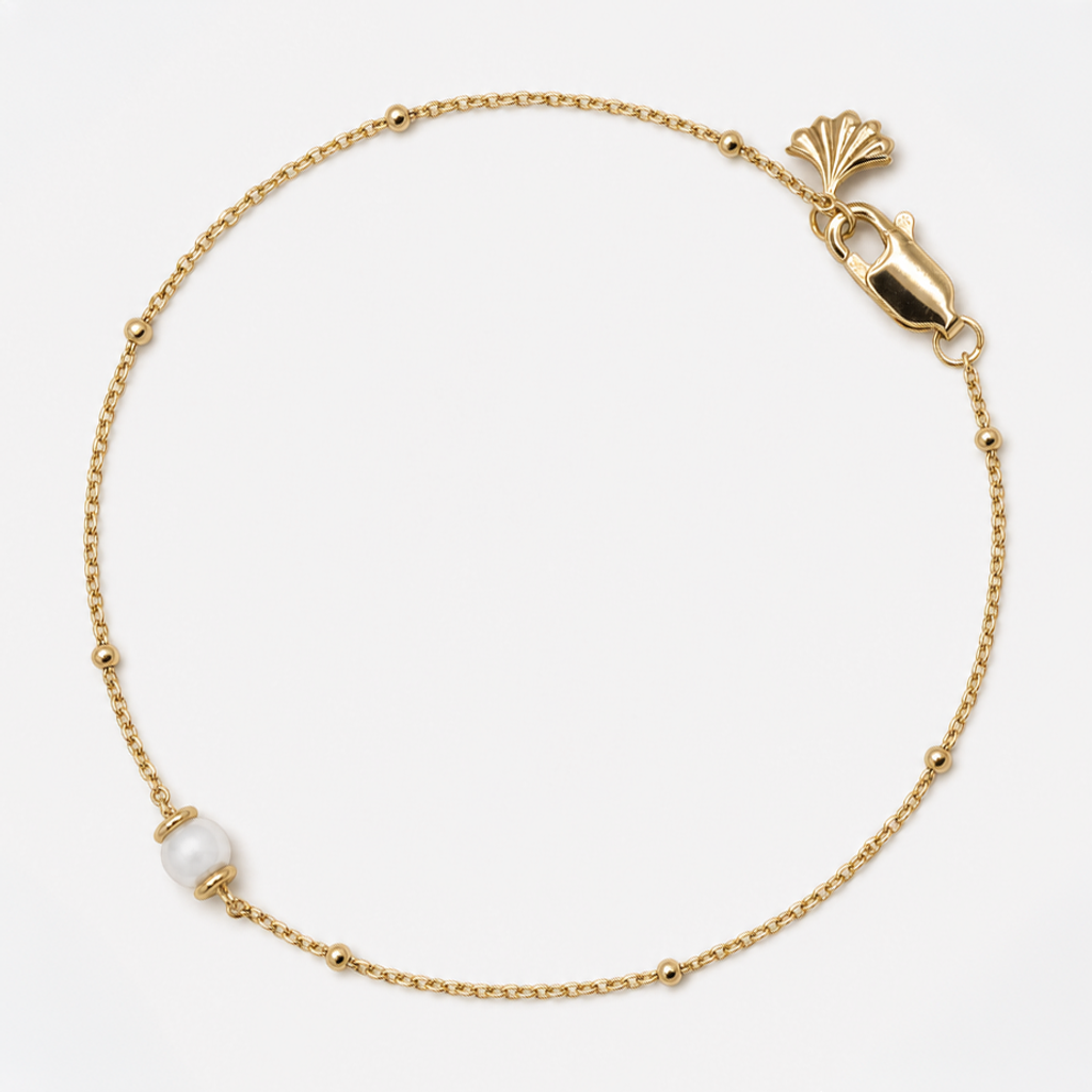 Tempo Solo Freshwater Pearl Bracelet in 18kt gold vermeil over sterling silver with one pearl and delicate bead stations | Cirque D'Or Canada USA