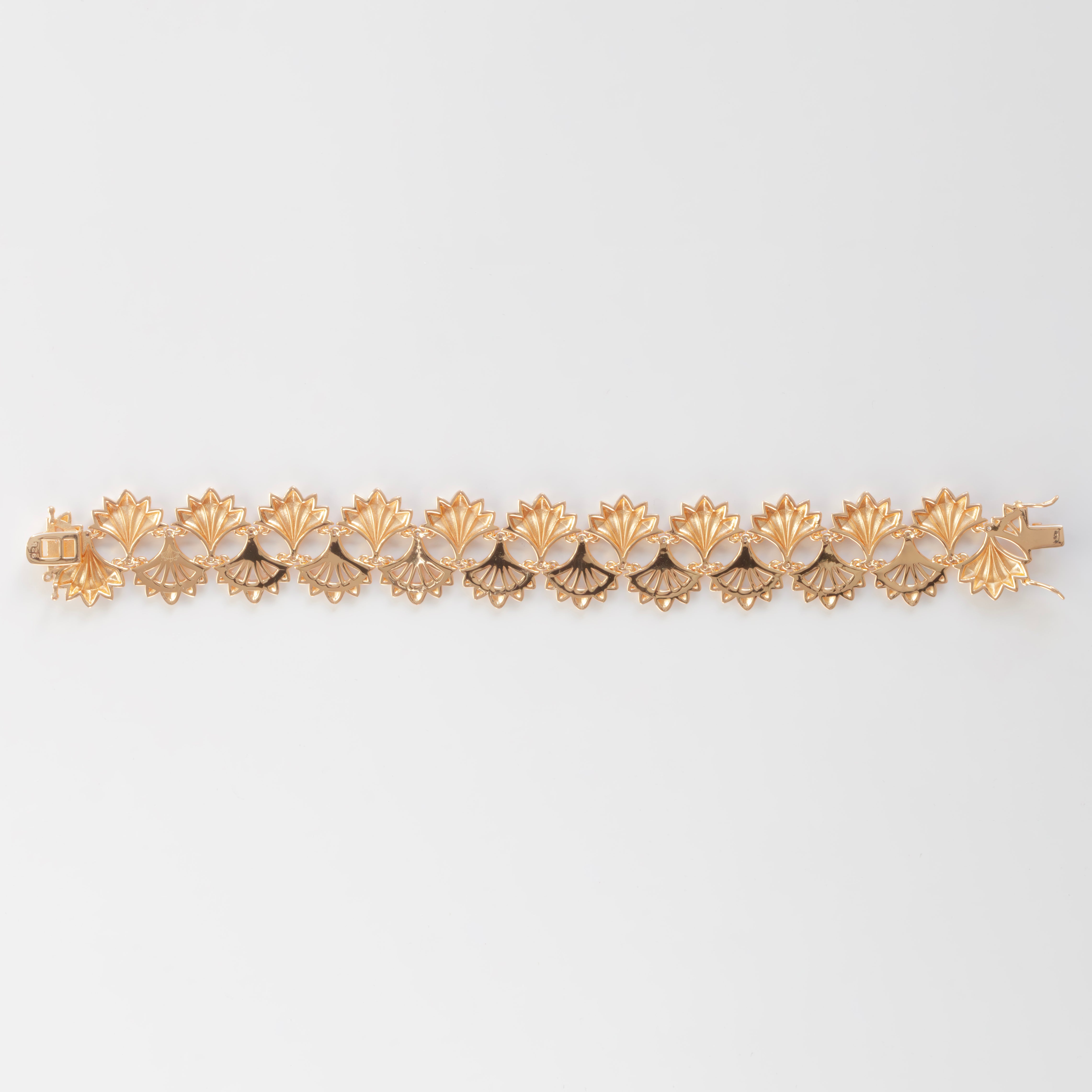 Dôme Gemstone Statement Eternity Motif Bracelet